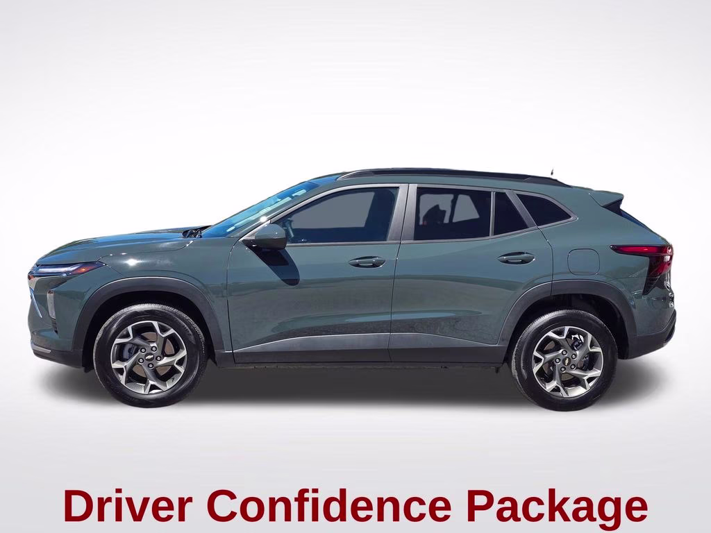2025 Cypress Gray Chevrolet Trax LT FWD SUV
