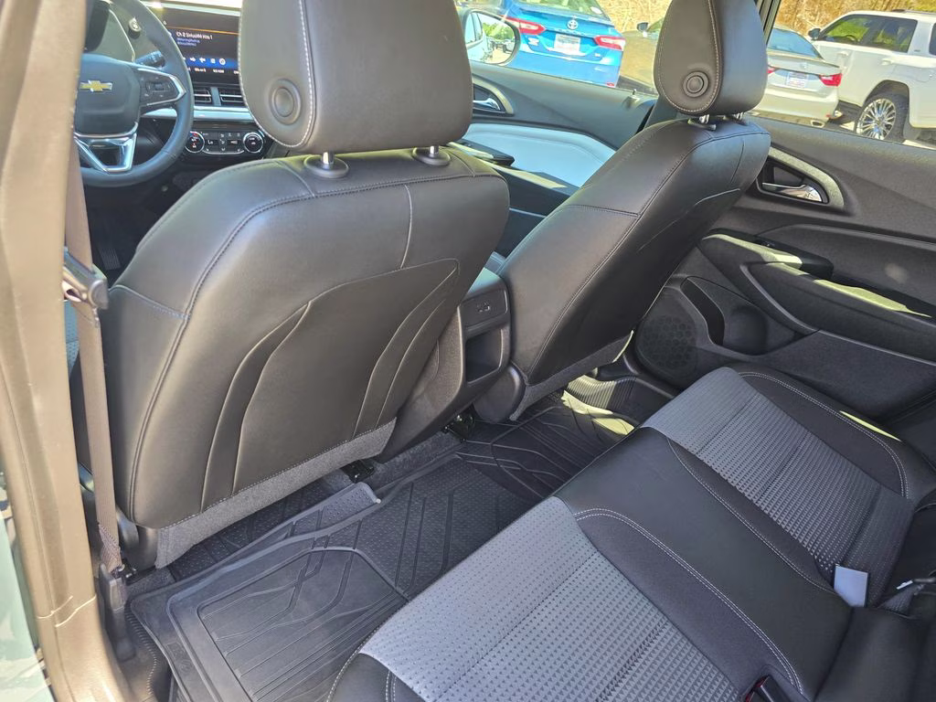 2025 Cypress Gray Chevrolet Trax LT FWD SUV