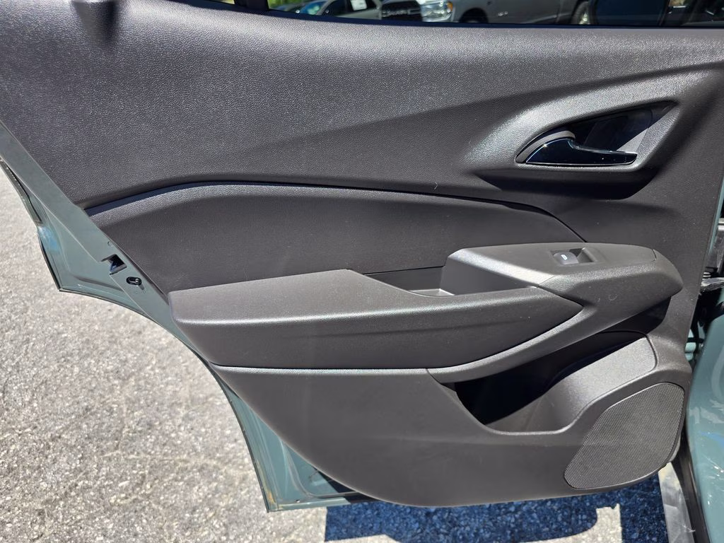 2025 Cypress Gray Chevrolet Trax LT FWD SUV