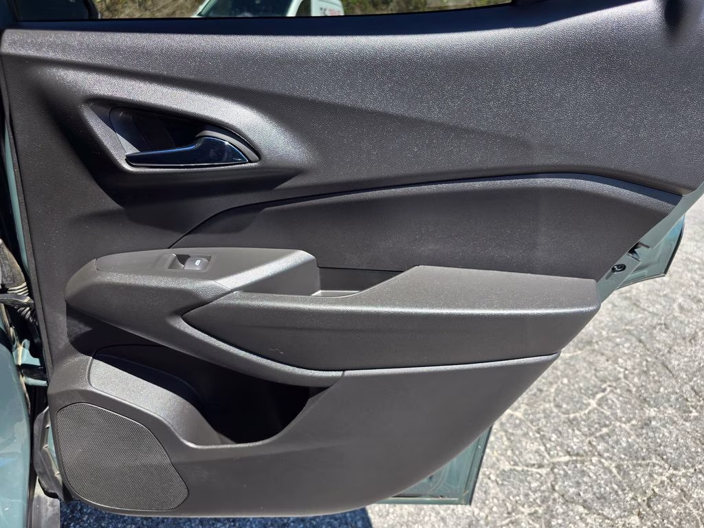 2025 Cypress Gray Chevrolet Trax LT FWD SUV