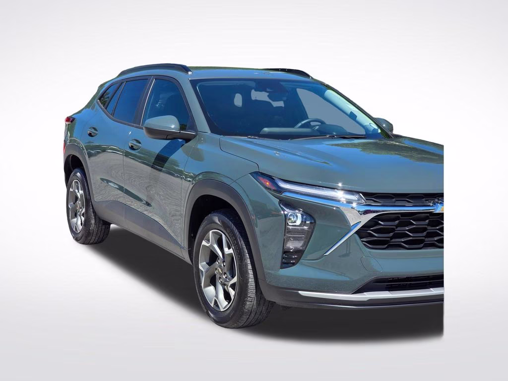 2025 Cypress Gray Chevrolet Trax LT FWD SUV