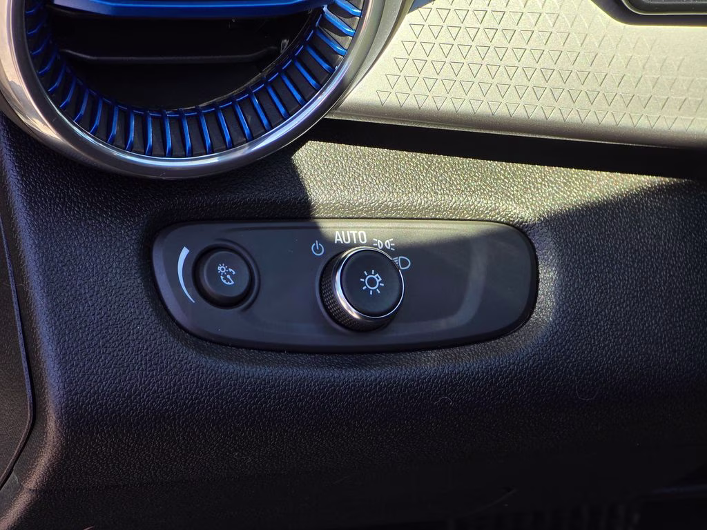 2025 Cypress Gray Chevrolet Trax LT FWD SUV