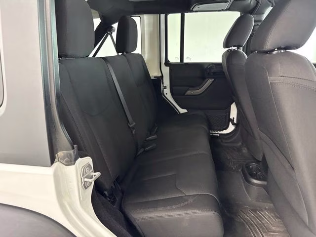 2017 Bright White Clearcoat Jeep Wrangler Unlimited Sport 4X4 SUV