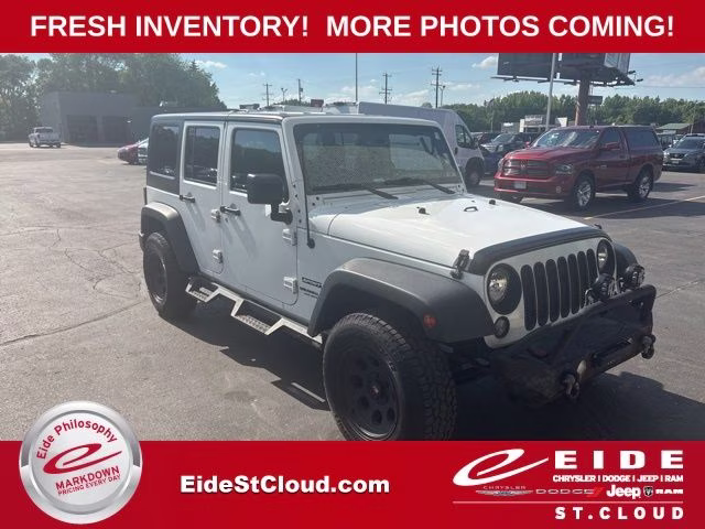 2017 Bright White Clearcoat Jeep Wrangler Unlimited Sport 4X4 SUV