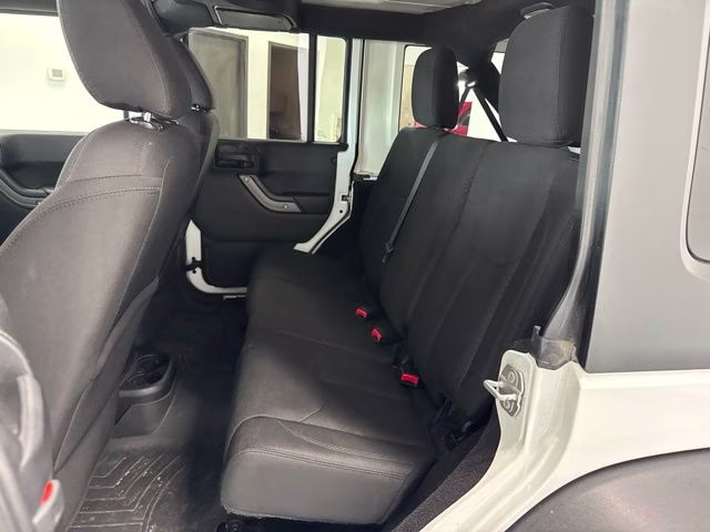 2017 Bright White Clearcoat Jeep Wrangler Unlimited Sport 4X4 SUV