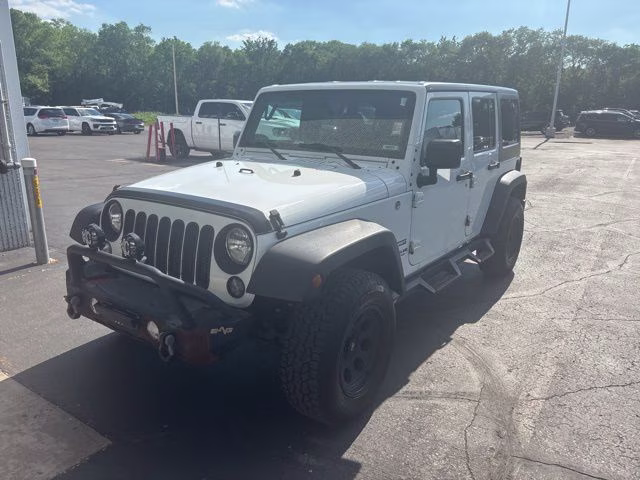 2017 Bright White Clearcoat Jeep Wrangler Unlimited Sport 4X4 SUV