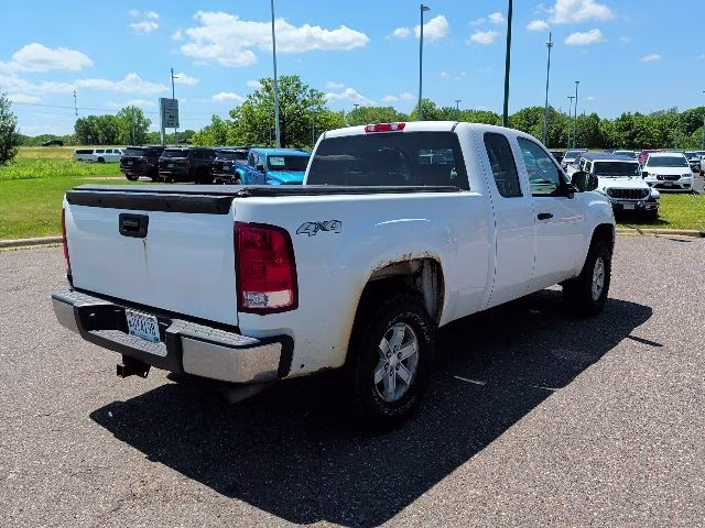 2011 Summit White GMC Sierra 1500 SLE 4X4 Truck