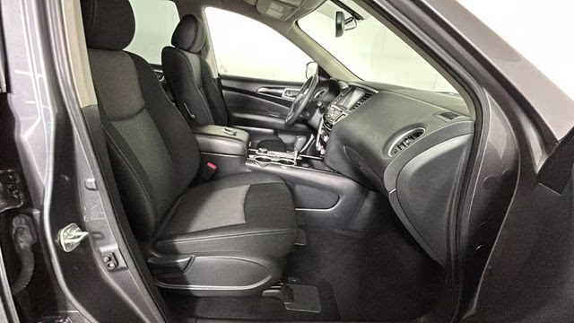 2019 Gun Metallic Nissan Pathfinder SV 4X4 SUV