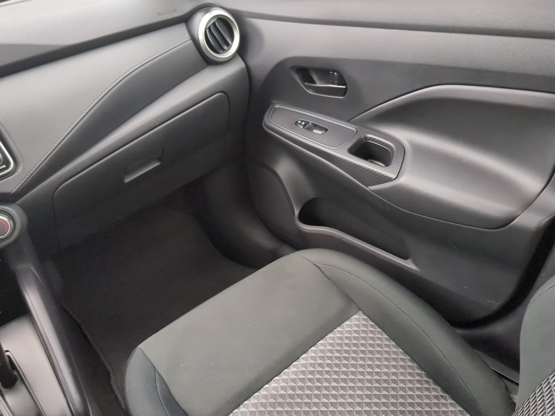2024 Brilliant Silver Metallic Nissan Versa S FWD Sedan