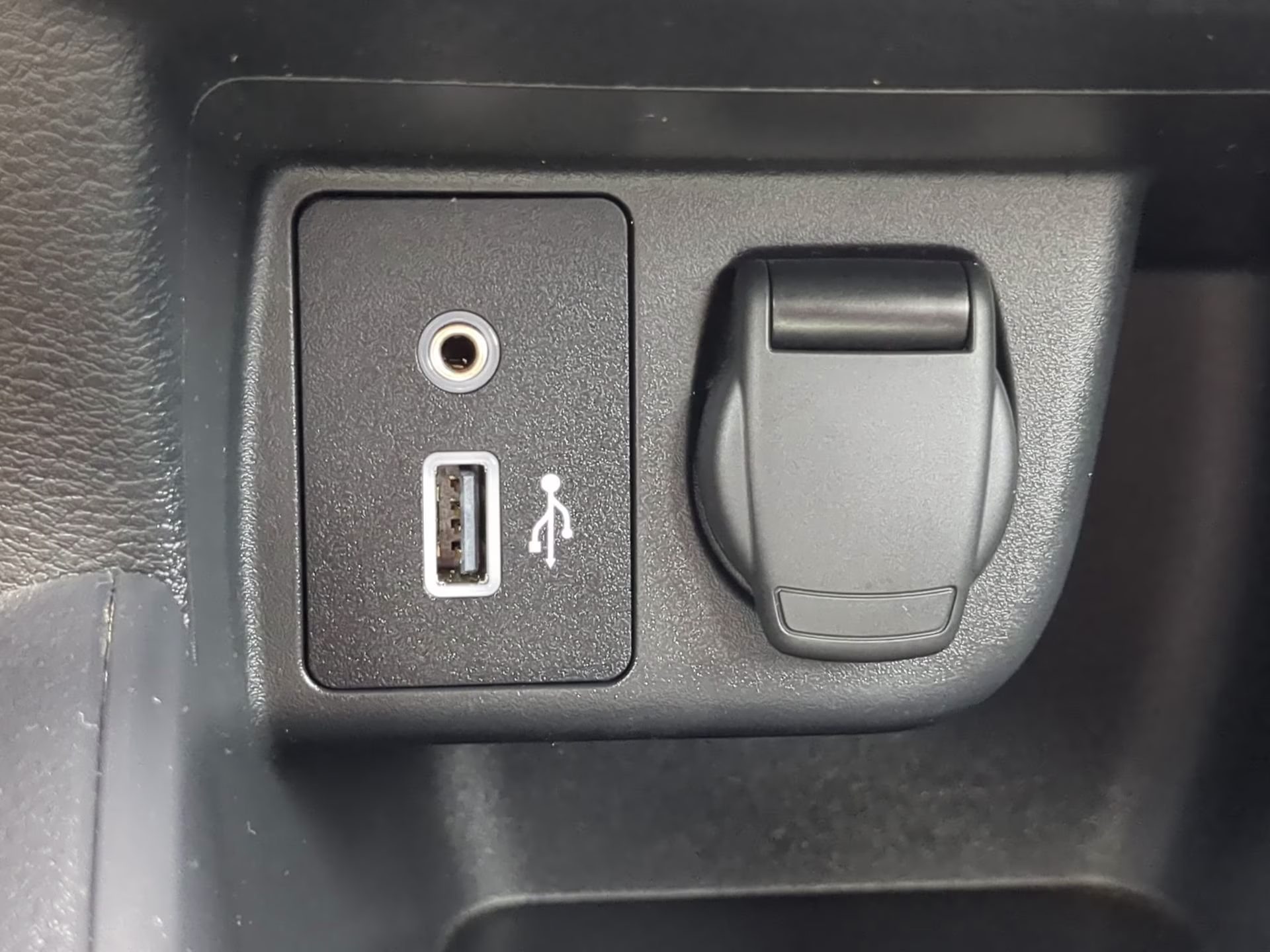 2024 Brilliant Silver Metallic Nissan Versa S FWD Sedan