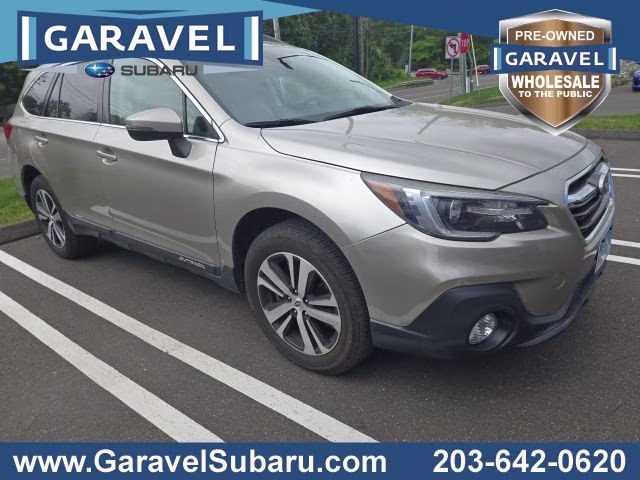 2019 Tungsten Metallic Subaru Outback 2.5i AWD SUV