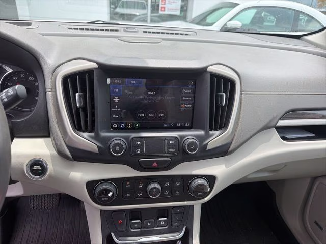 2020 White Frost Tricoat GMC Terrain Denali AWD SUV