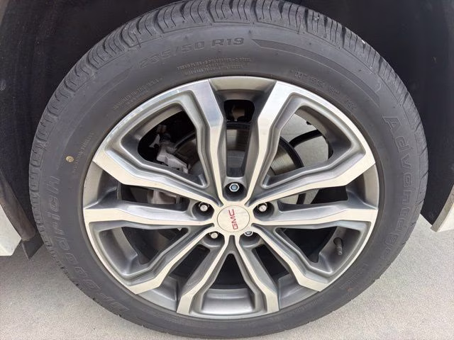 2020 White Frost Tricoat GMC Terrain Denali AWD SUV