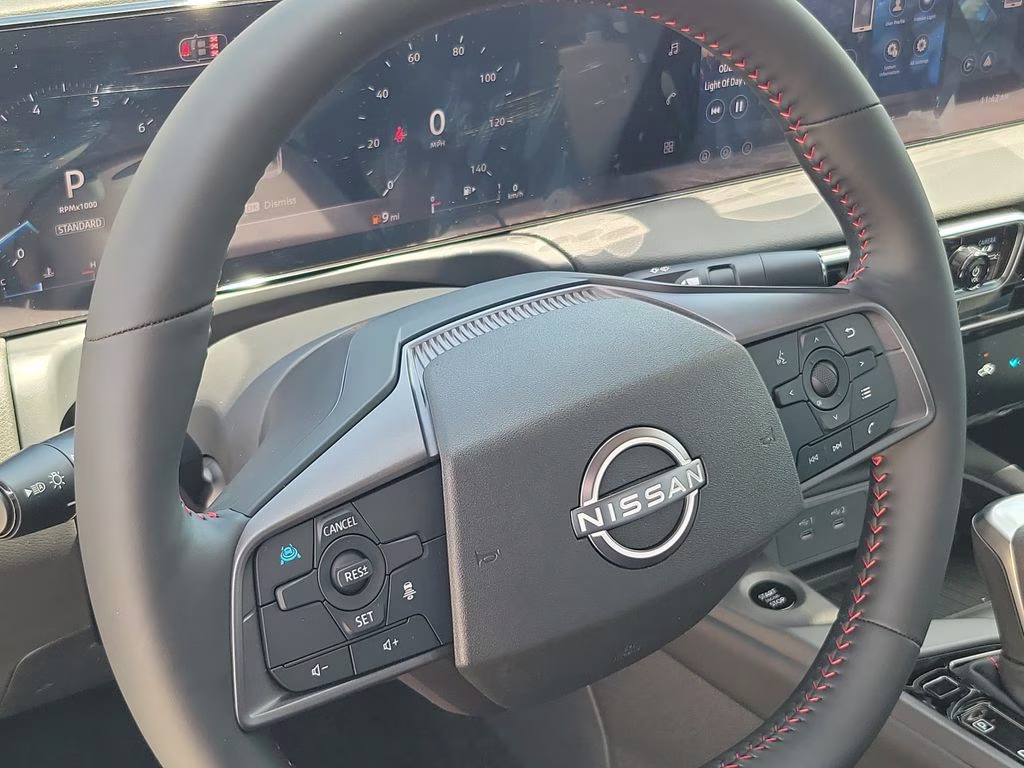 2026 Aspen White/Super Black Nissan Sentra SR FWD Sedan