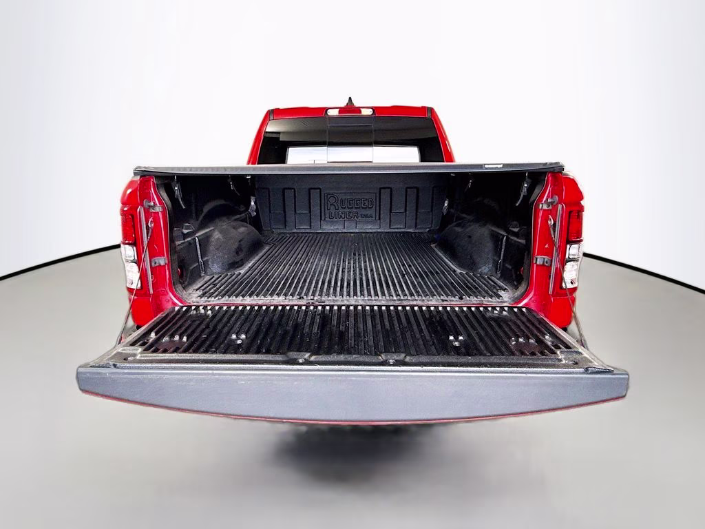 2022 Flame Red Clearcoat Ram 1500 Big Horn/Lone Star 4X4 Truck
