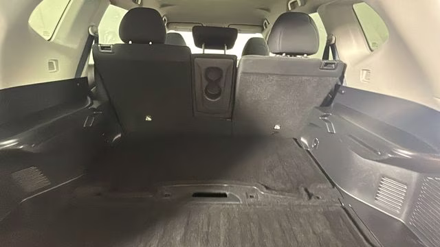 2015 Cayenne Red Pearl Nissan Rogue SV AWD SUV