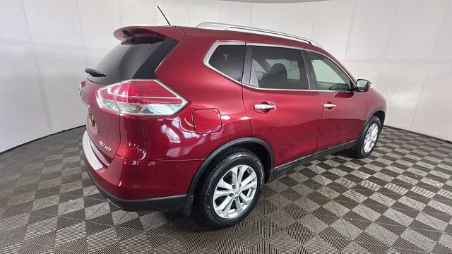 2015 Cayenne Red Pearl Nissan Rogue SV AWD SUV