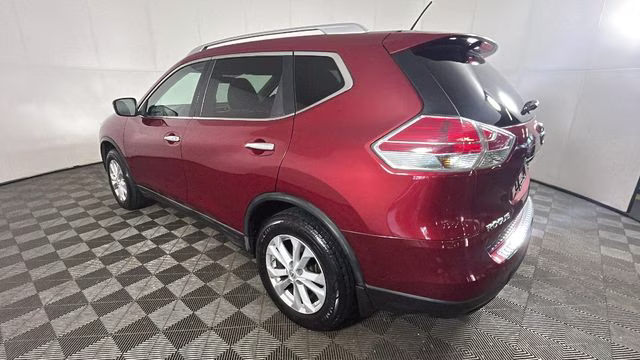 2015 Cayenne Red Pearl Nissan Rogue SV AWD SUV