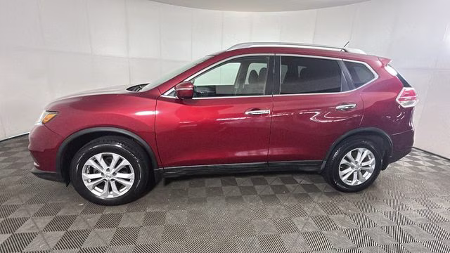 2015 Cayenne Red Pearl Nissan Rogue SV AWD SUV