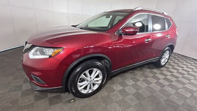 2015 Cayenne Red Pearl Nissan Rogue SV AWD SUV