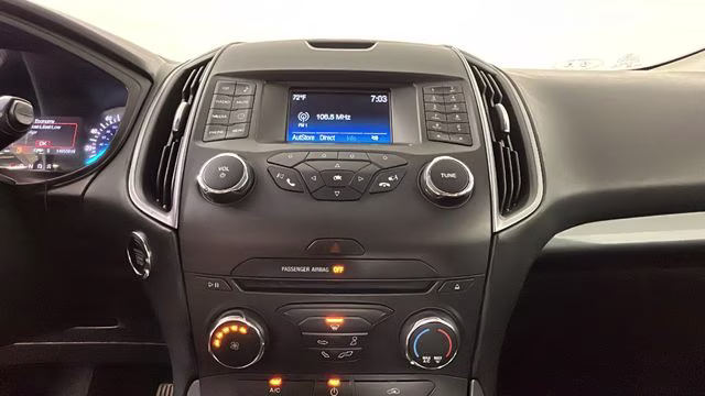2016 Magnetic Ford Edge SE FWD SUV