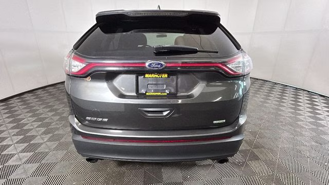 2016 Magnetic Ford Edge SE FWD SUV