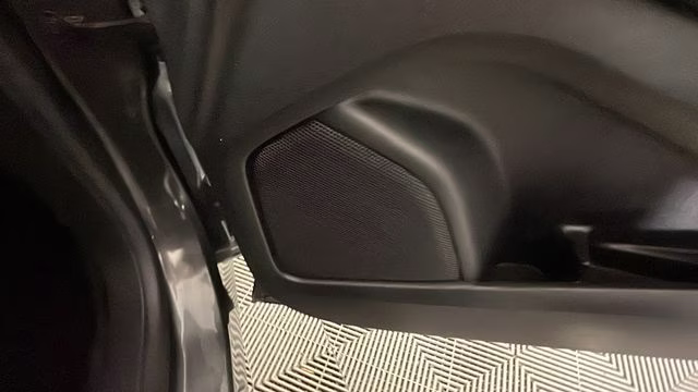 2016 Magnetic Ford Edge SE FWD SUV