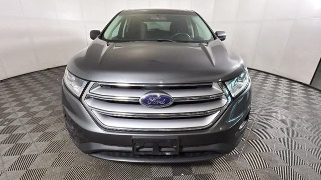 2016 Magnetic Ford Edge SE FWD SUV
