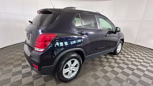 2021 Midnight Blue Metallic Chevrolet Trax LT FWD SUV