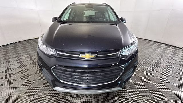 2021 Midnight Blue Metallic Chevrolet Trax LT FWD SUV