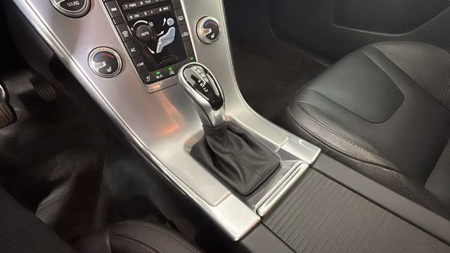 2017 Gray Metallic Volvo XC60 T5 Dynamic AWD SUV