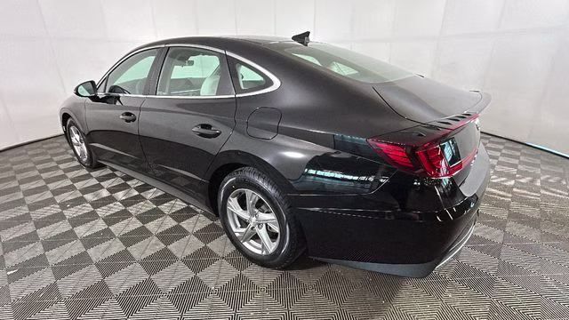 2023 Onyx Black Hyundai Sonata SE FWD Sedan