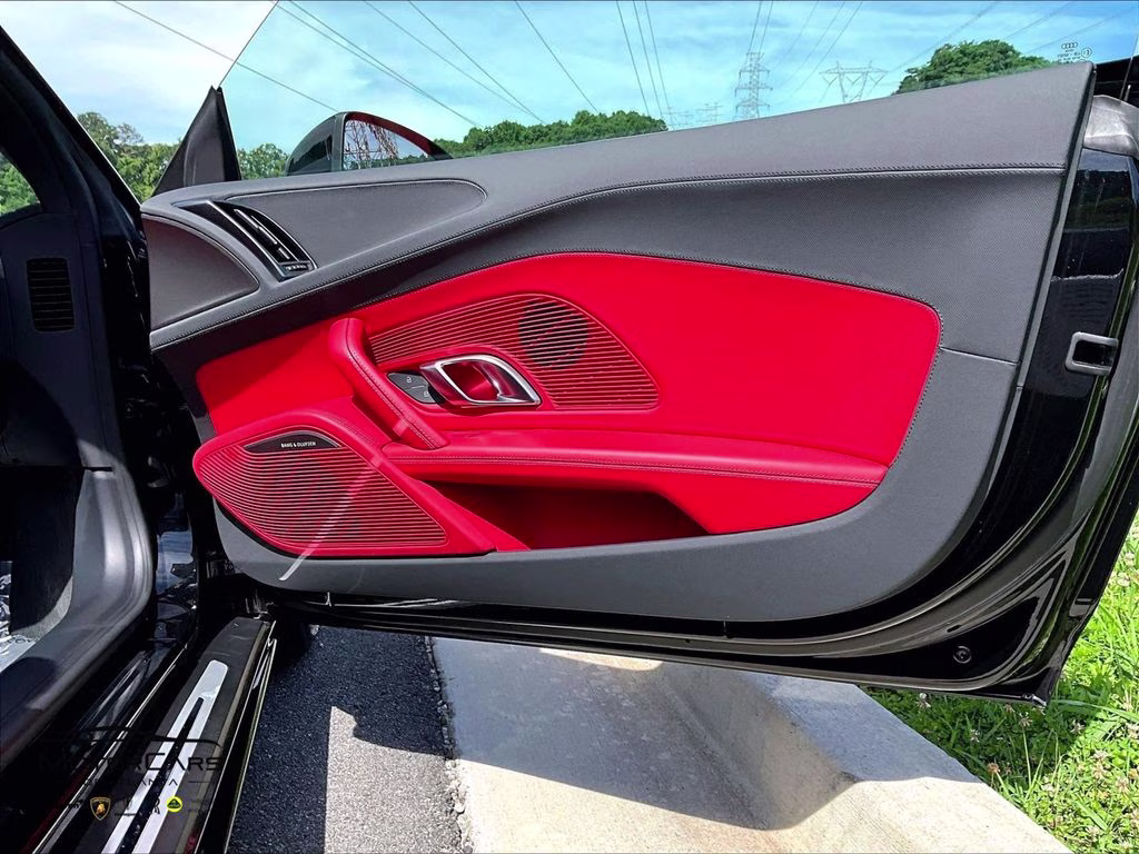 2022 Mythos Black Metallic Audi R8 V10 performance RWD Convertible