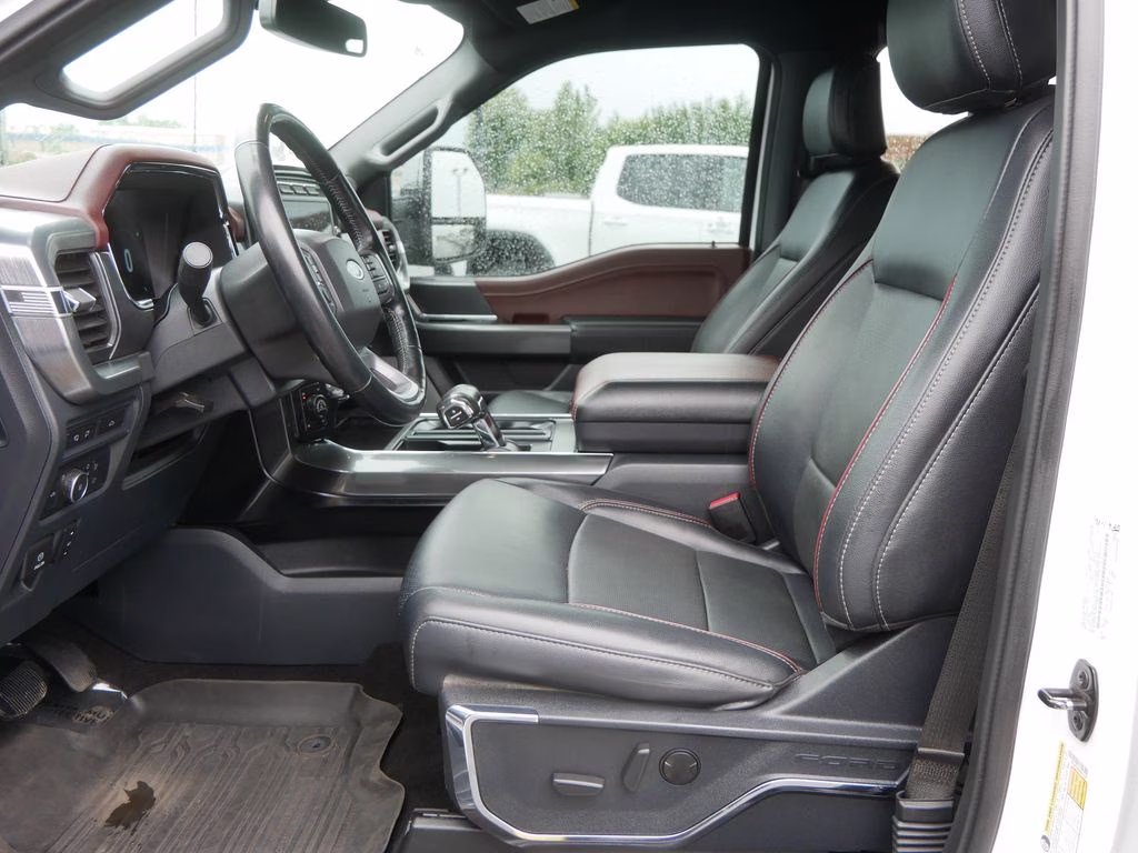 2022 Oxford White Ford F-150 Lariat 4X4 Truck