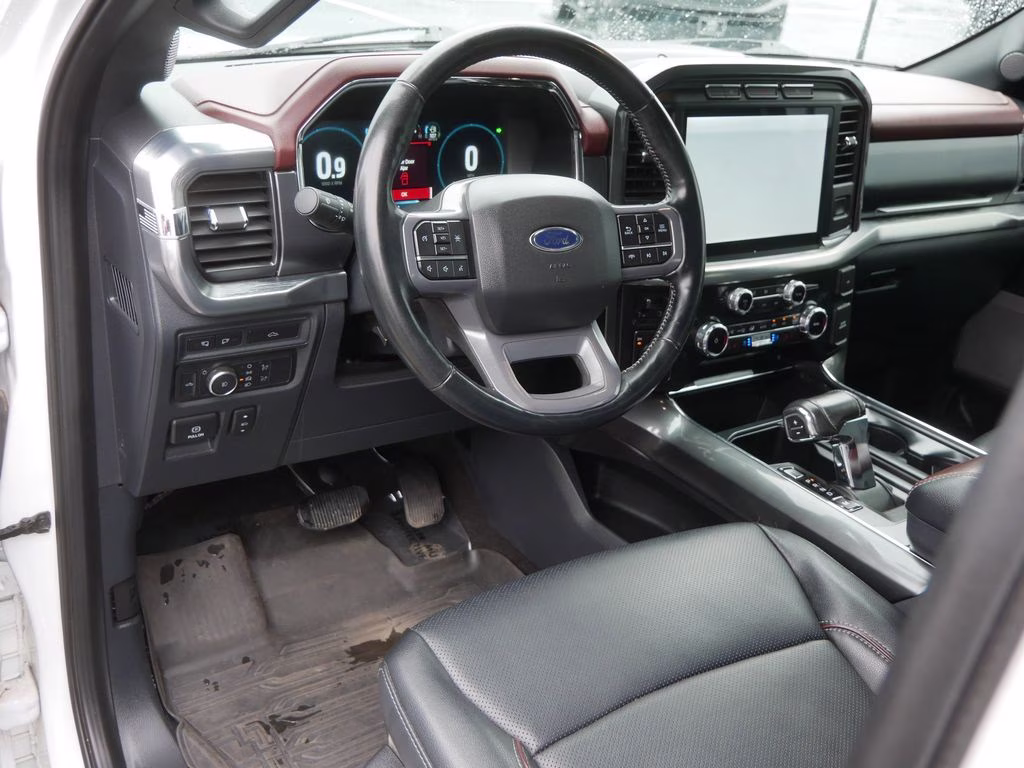 2022 Oxford White Ford F-150 Lariat 4X4 Truck