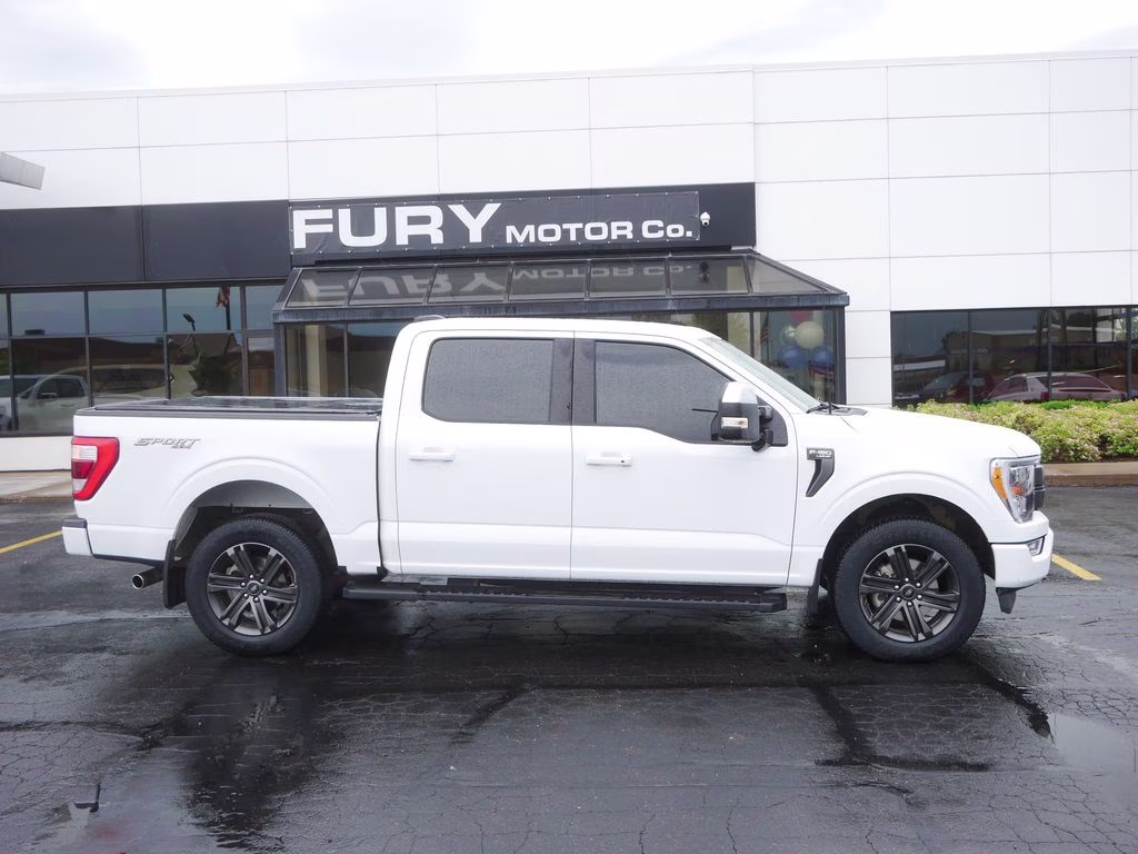 2022 Oxford White Ford F-150 Lariat 4X4 Truck