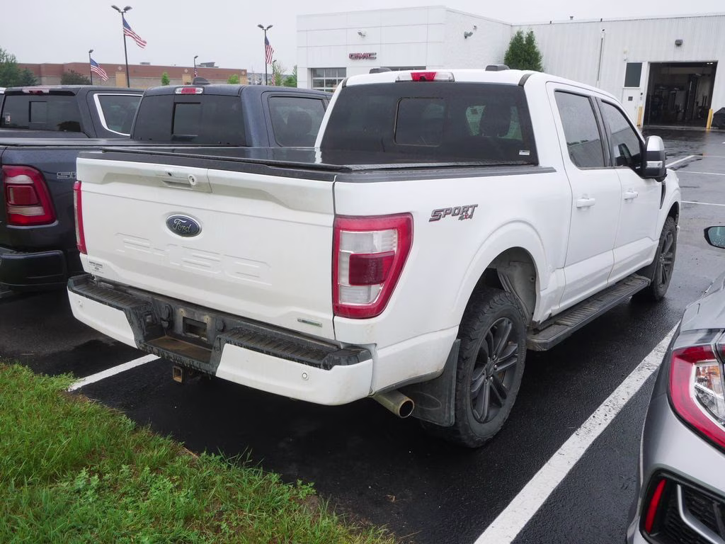 2022 Oxford White Ford F-150 Lariat 4X4 Truck