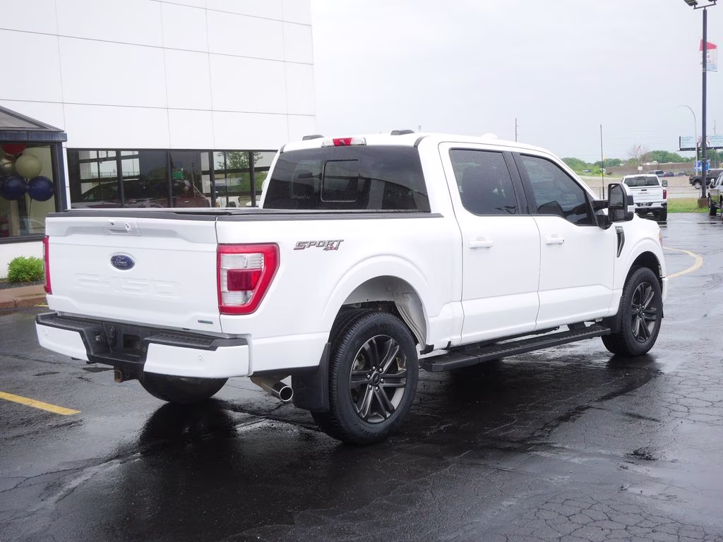 2022 Oxford White Ford F-150 Lariat 4X4 Truck