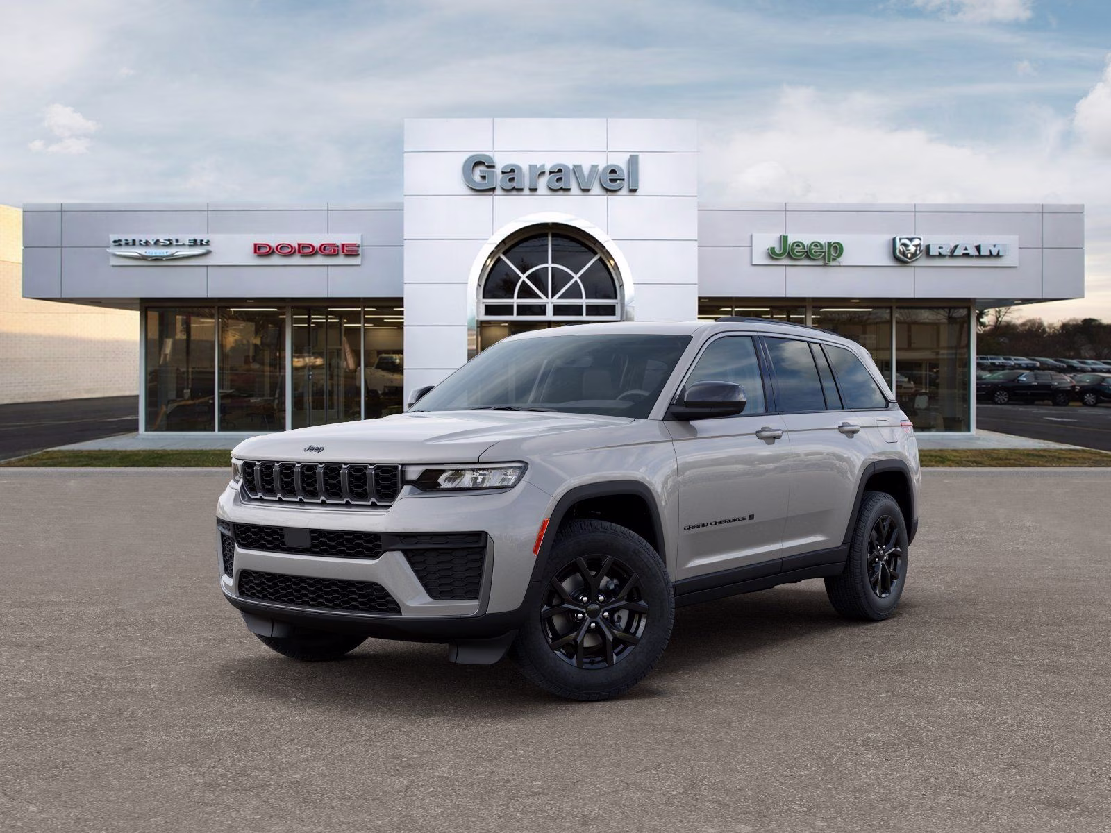 2026 Silver Zynith Jeep Grand Cherokee Laredo Altitude 4X4 SUV