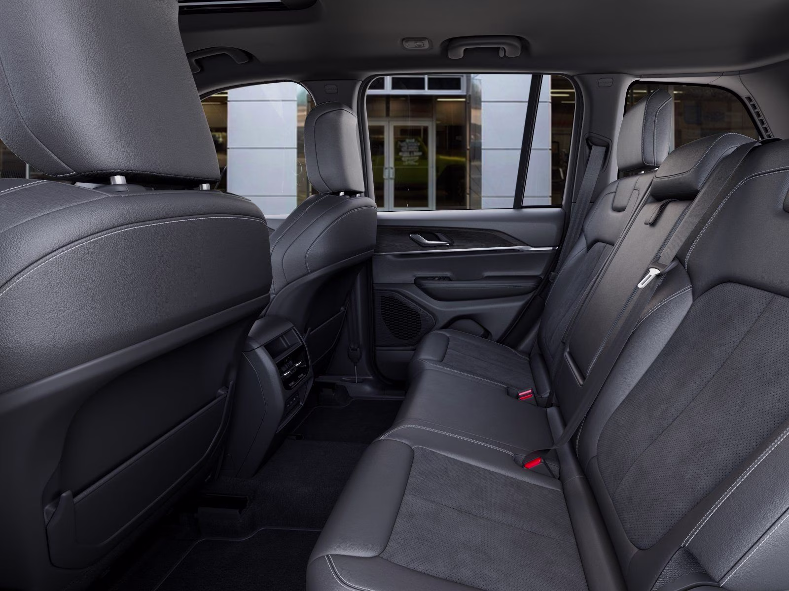 2026 Silver Zynith Jeep Grand Cherokee Laredo Altitude 4X4 SUV