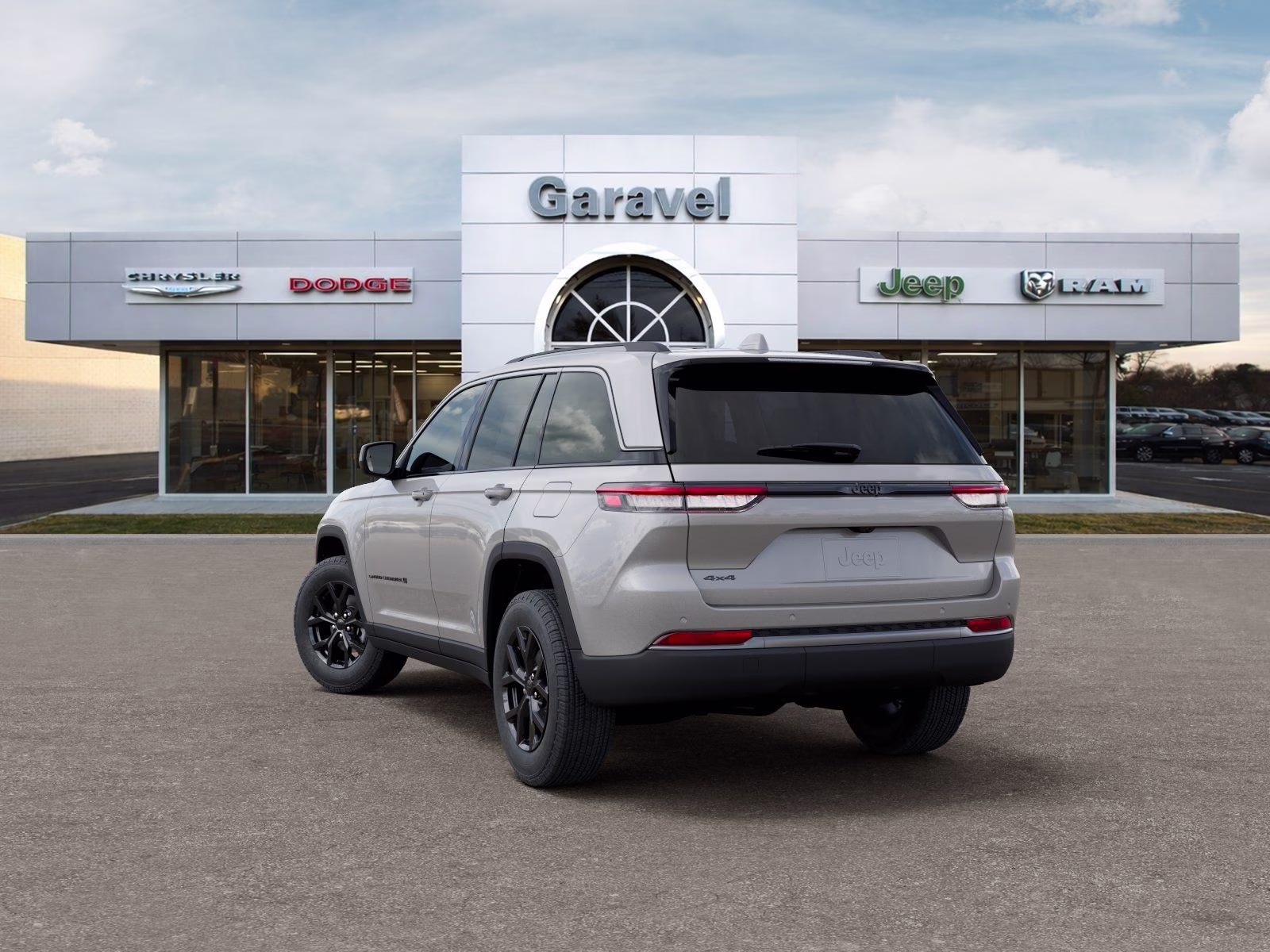 2026 Silver Zynith Jeep Grand Cherokee Laredo Altitude 4X4 SUV