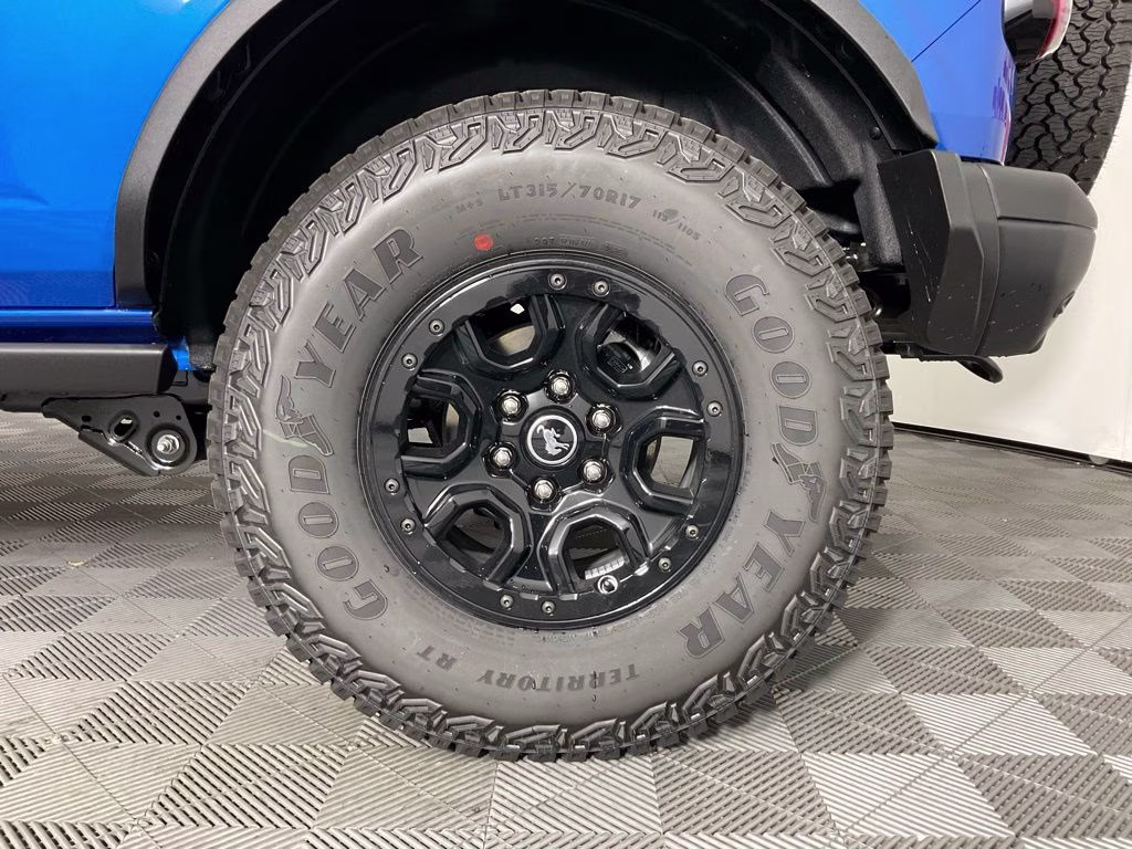 2026 Blue Metallic Ford Bronco Badlands 4X4 SUV