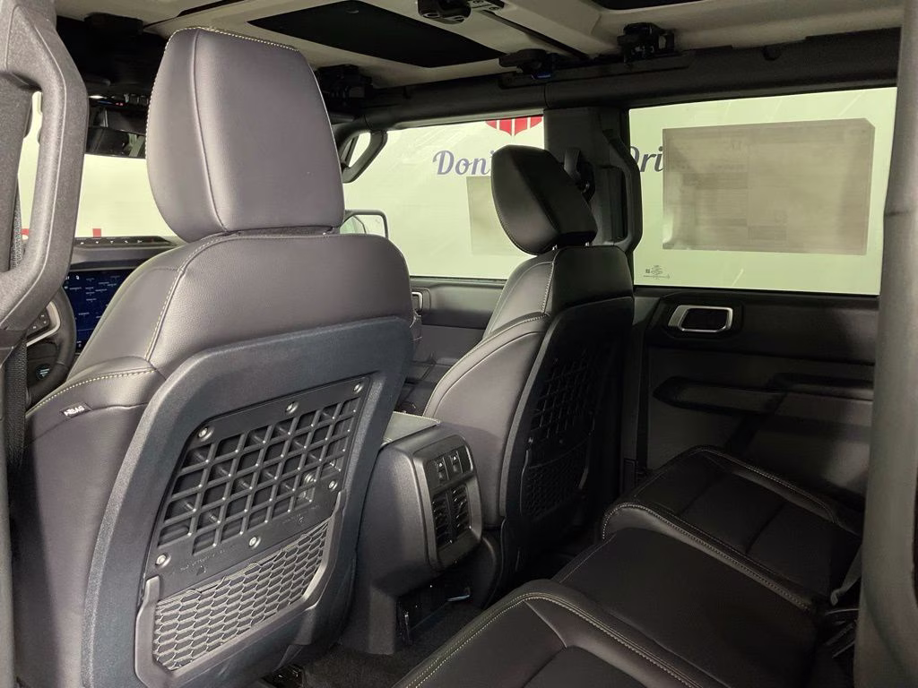 2026 Blue Metallic Ford Bronco Badlands 4X4 SUV