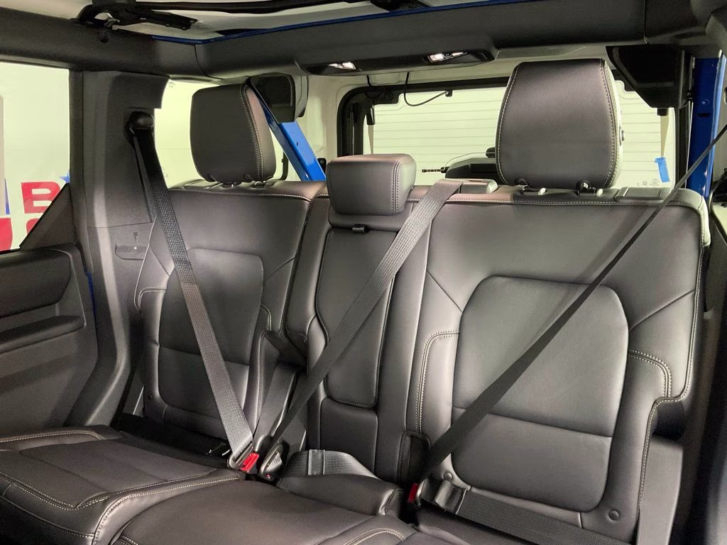 2026 Blue Metallic Ford Bronco Badlands 4X4 SUV