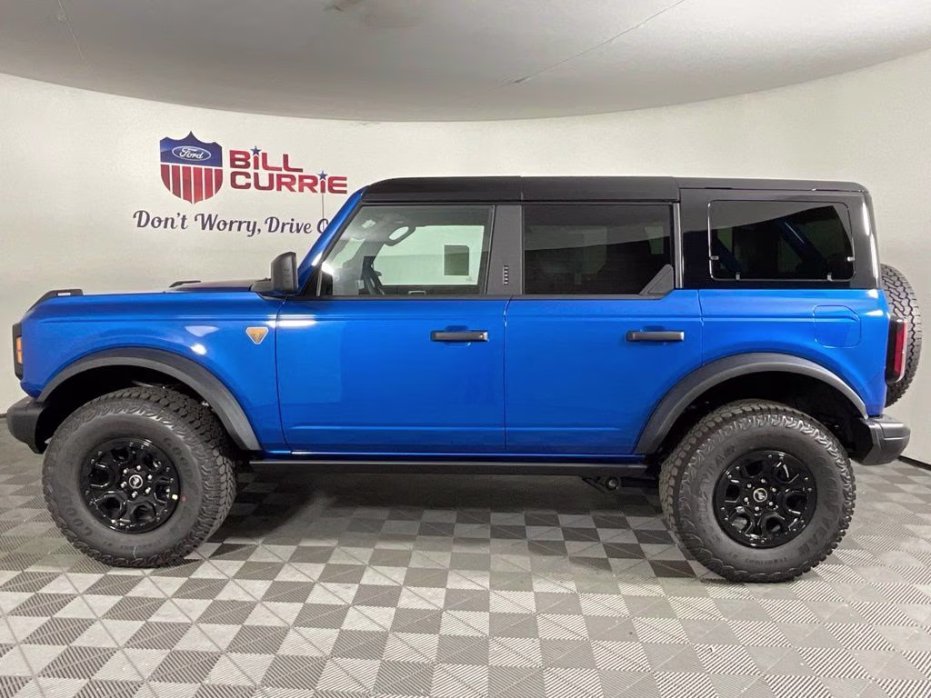 2026 Blue Metallic Ford Bronco Badlands 4X4 SUV