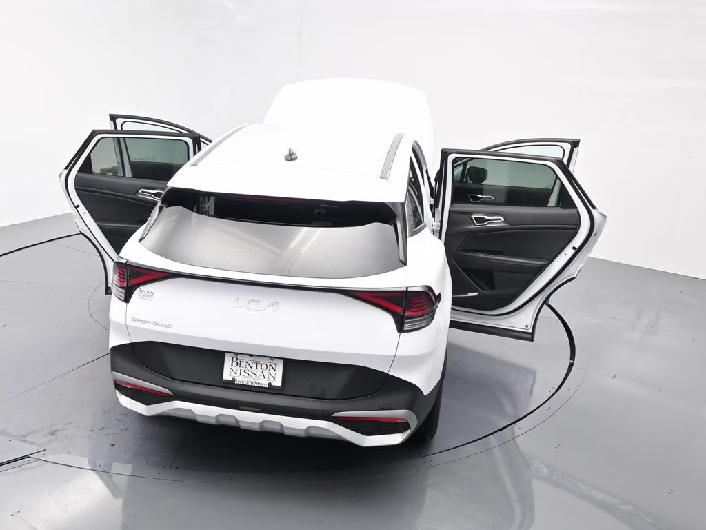 2024 Glacial White Pearl Kia Sportage EX FWD SUV