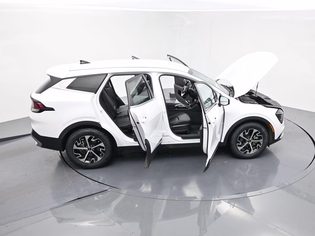 2024 Glacial White Pearl Kia Sportage EX FWD SUV
