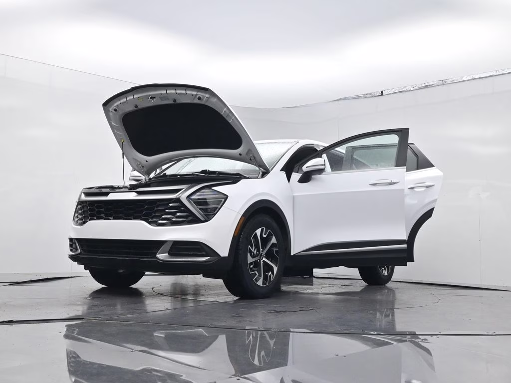 2024 Glacial White Pearl Kia Sportage EX FWD SUV