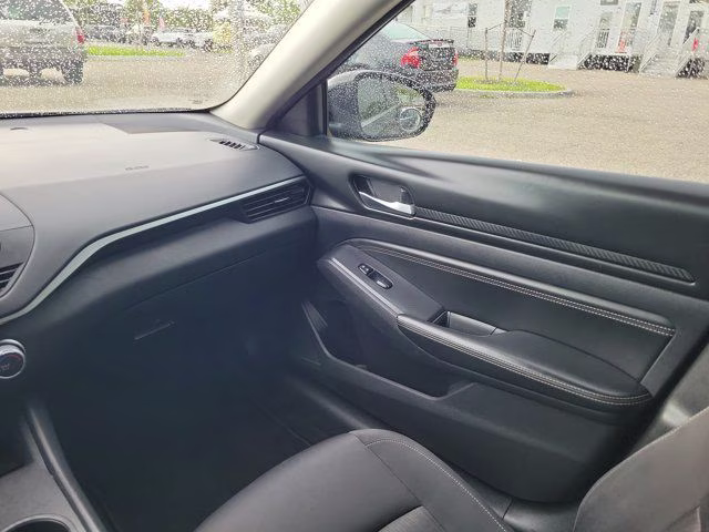 2020 Super Black Clearcoat Nissan Altima 2.5 S FWD Sedan