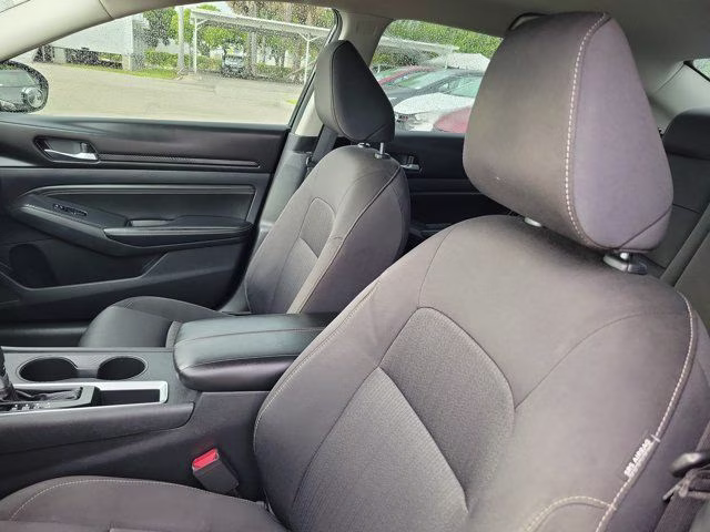 2020 Super Black Clearcoat Nissan Altima 2.5 S FWD Sedan